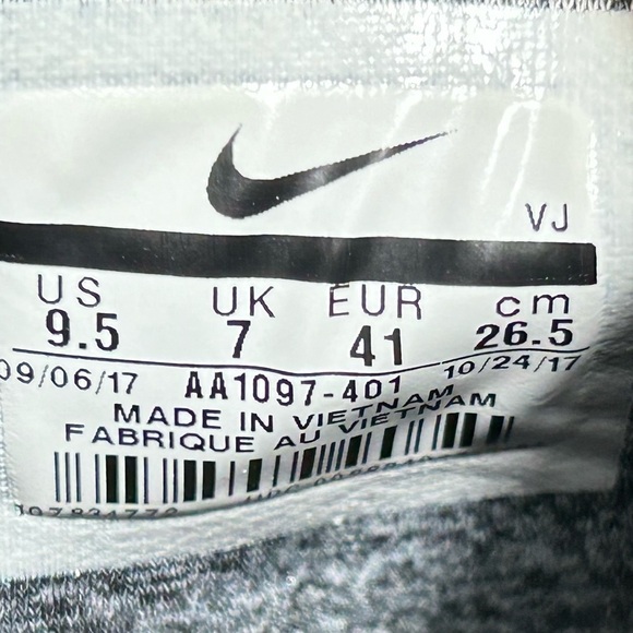 Nike Womens Blue/Grey City Loop Athletic Sneakers Shoes SZ US 9.5 - Picture 11 of 11